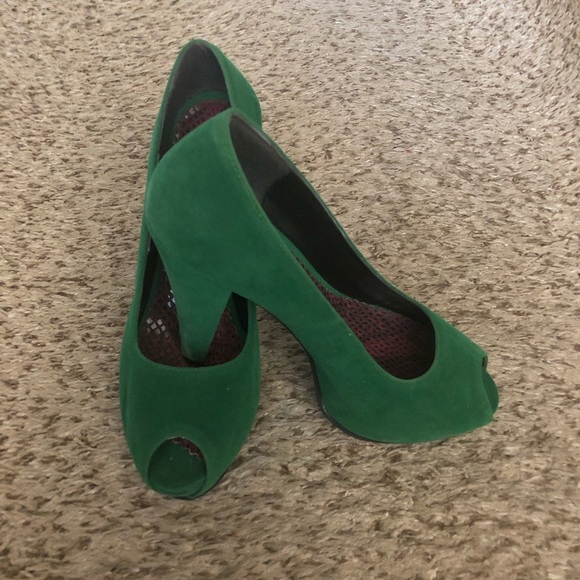 High heels - Picture 2 of 4